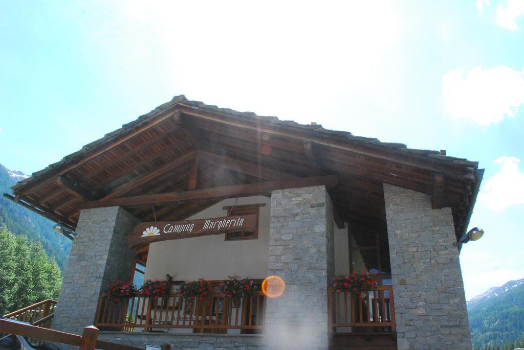 Margherita Camping & Resort Gressoney-Saint-Jean Luaran gambar